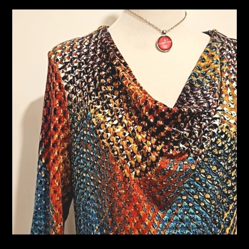Multicolored abstract watercolor static graphic print tunic drap neckline Lg. - Picture 2 of 7